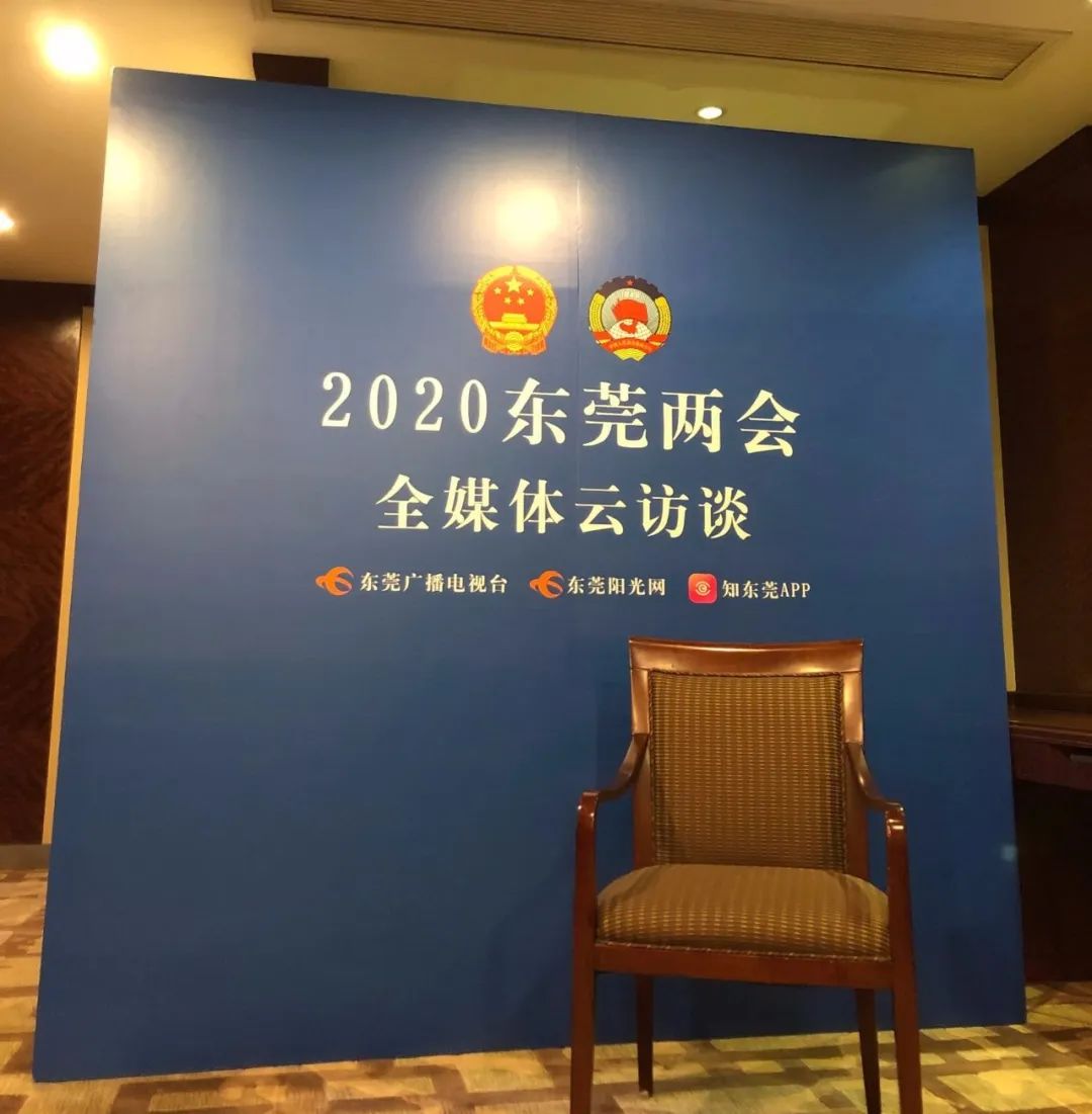 宣傳展板樣式圖片_宣傳奉獻(xiàn)展板圖片_銀行理財(cái)宣傳展板圖片